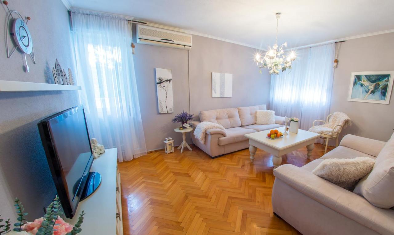 Luxe Living In Mostar Exterior photo