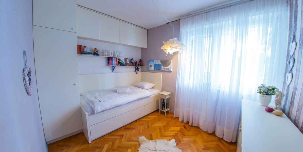 Luxe Living In Mostar Exterior photo